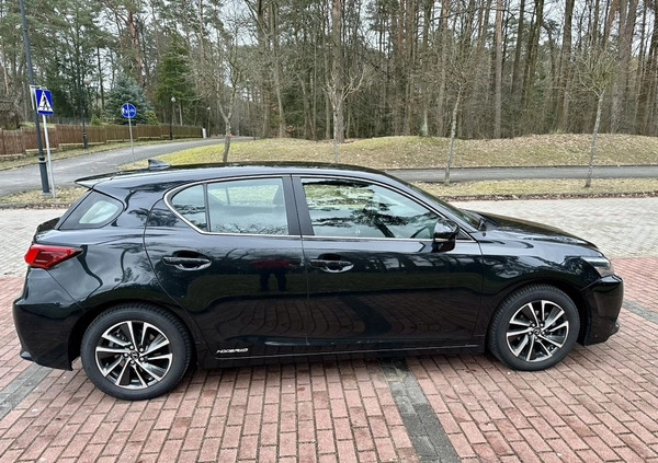 Lexus CT cena 96500 przebieg: 42200, rok produkcji 2019 z Augustów małe 497